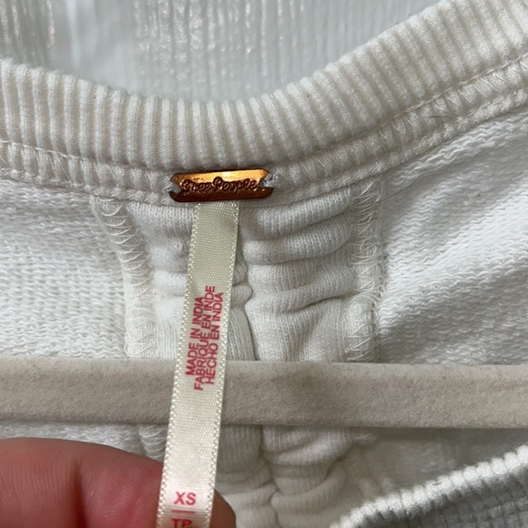 FREE PEOPLE Crop Top Cinch Cut Out Back Oversize Pullover Sweatshirt Boho Lounge - Picture 6 of 15